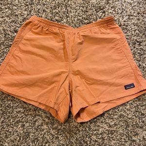 Patagonia women’s baggies 5” shorts